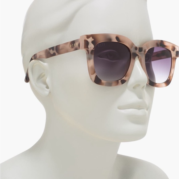 Diff Eyewear Accessories - Diff ladies 56mm makay square sunglasses with case